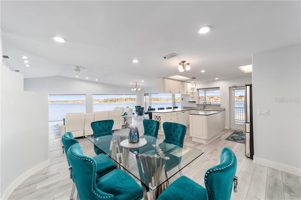 En Venta: $1,450,000 (3 camas, 2 baños, 4382 Pies cuadrados)
