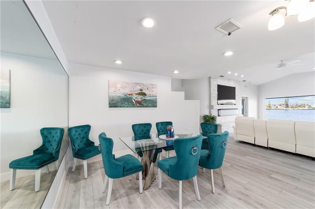 En Venta: $1,450,000 (3 camas, 2 baños, 4382 Pies cuadrados)
