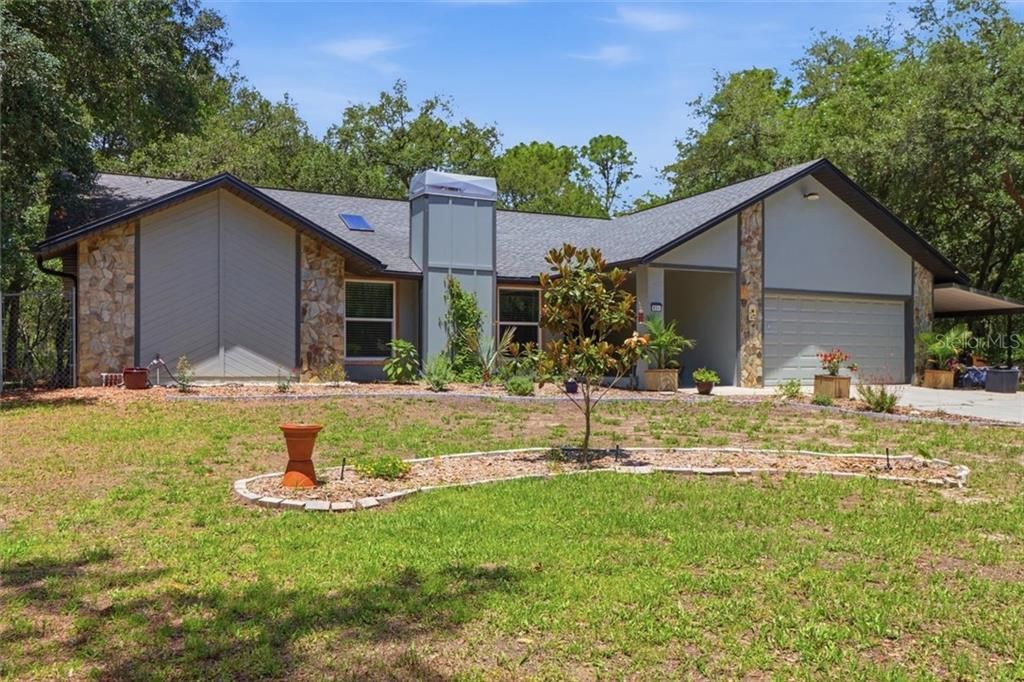 En Venta: $419,999 (3 camas, 2 baños, 2018 Pies cuadrados)