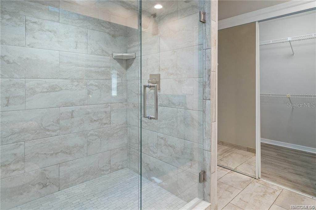 En Venta: $419,999 (3 camas, 2 baños, 2018 Pies cuadrados)