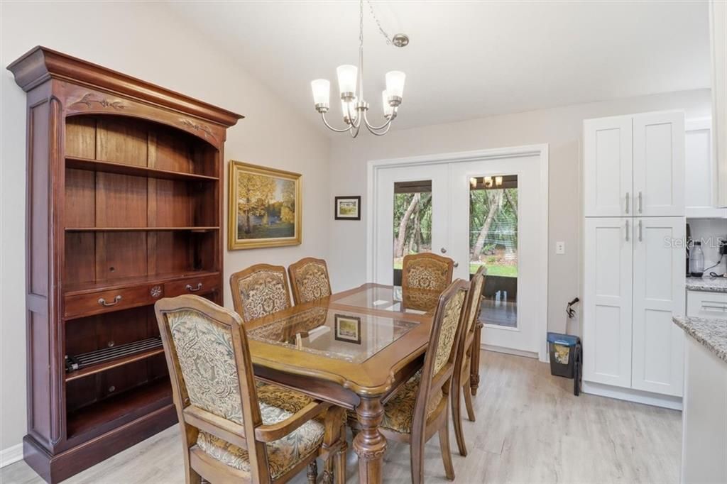 En Venta: $419,999 (3 camas, 2 baños, 2018 Pies cuadrados)