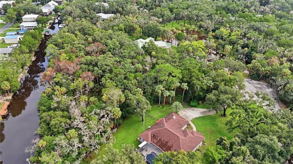 En Venta: $400,000 (1.03 acres)