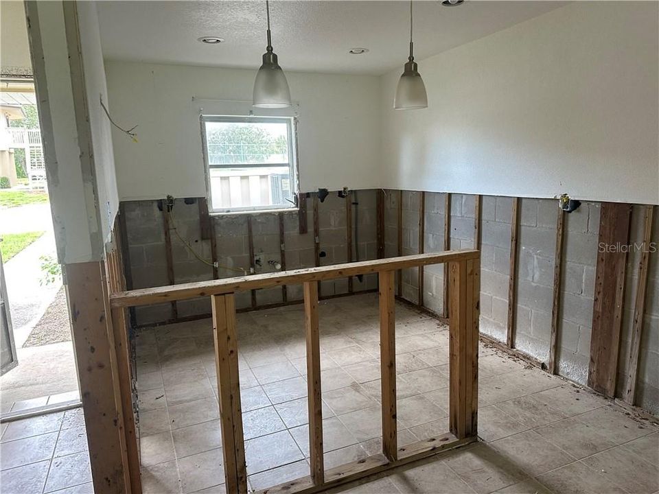 На продажу: $85,000 (1 спален, 1 ванн, 750 Квадратных фут)