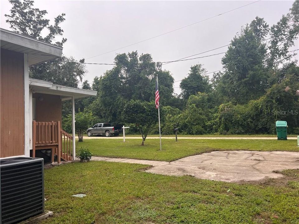 For Sale: $164,900 (2 beds, 1 baths, 686 Square Feet)