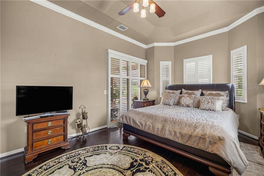 Active With Contract: $624,000 (3 beds, 2 baths, 2346 Square Feet)