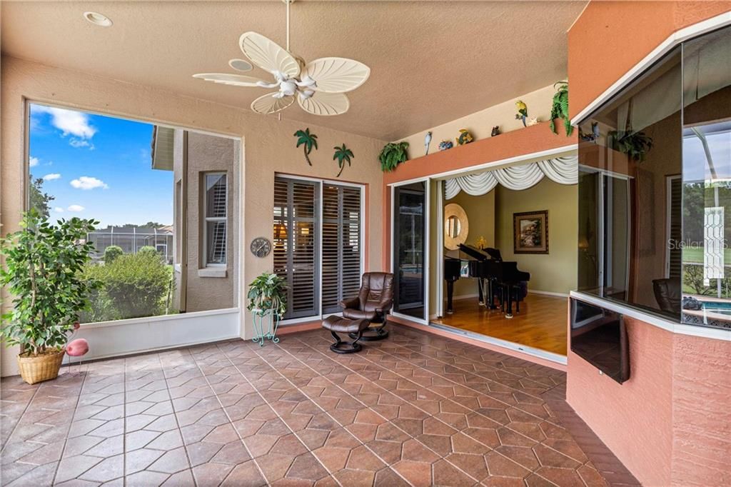 Active With Contract: $624,000 (3 beds, 2 baths, 2346 Square Feet)