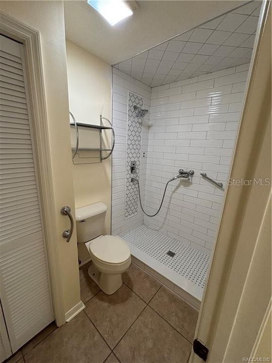 На продажу: $328,000 (2 спален, 2 ванн, 1159 Квадратных фут)