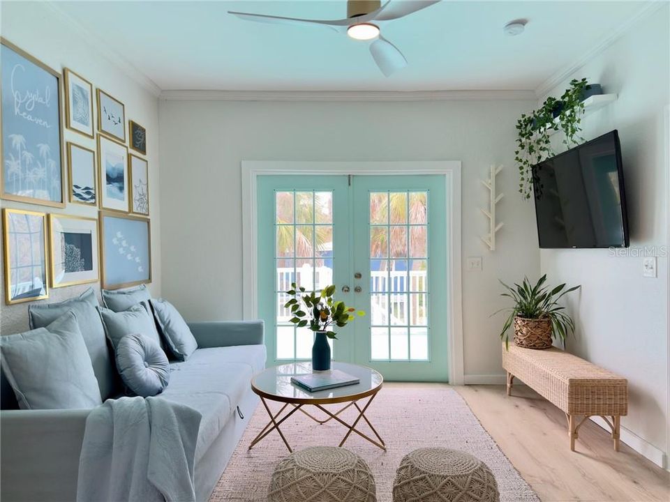 En Venta: $355,000 (2 camas, 1 baños, 697 Pies cuadrados)
