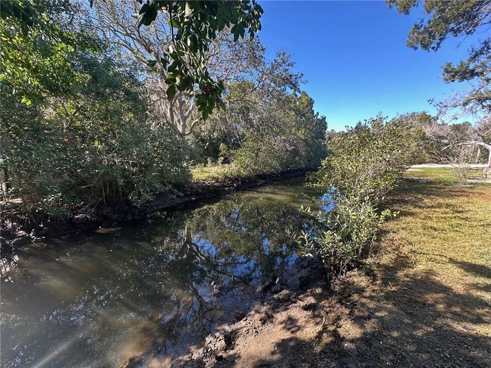 En Venta: $355,000 (2 camas, 1 baños, 697 Pies cuadrados)