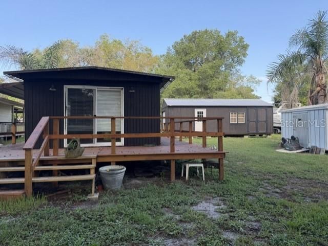 For Sale: $214,900 (2 beds, 1 baths, 728 Square Feet)