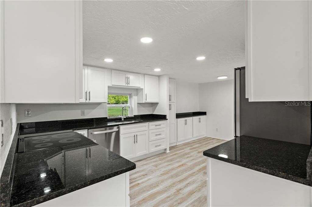 En Venta: $189,900 (3 camas, 2 baños, 1248 Pies cuadrados)