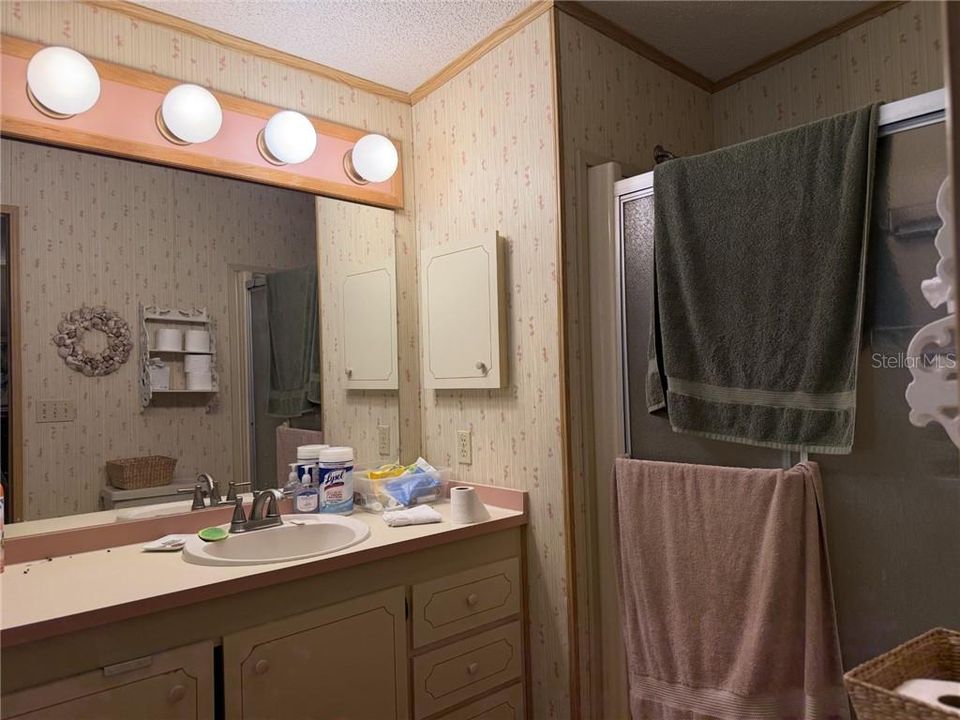 For Sale: $189,900 (2 beds, 2 baths, 1290 Square Feet)