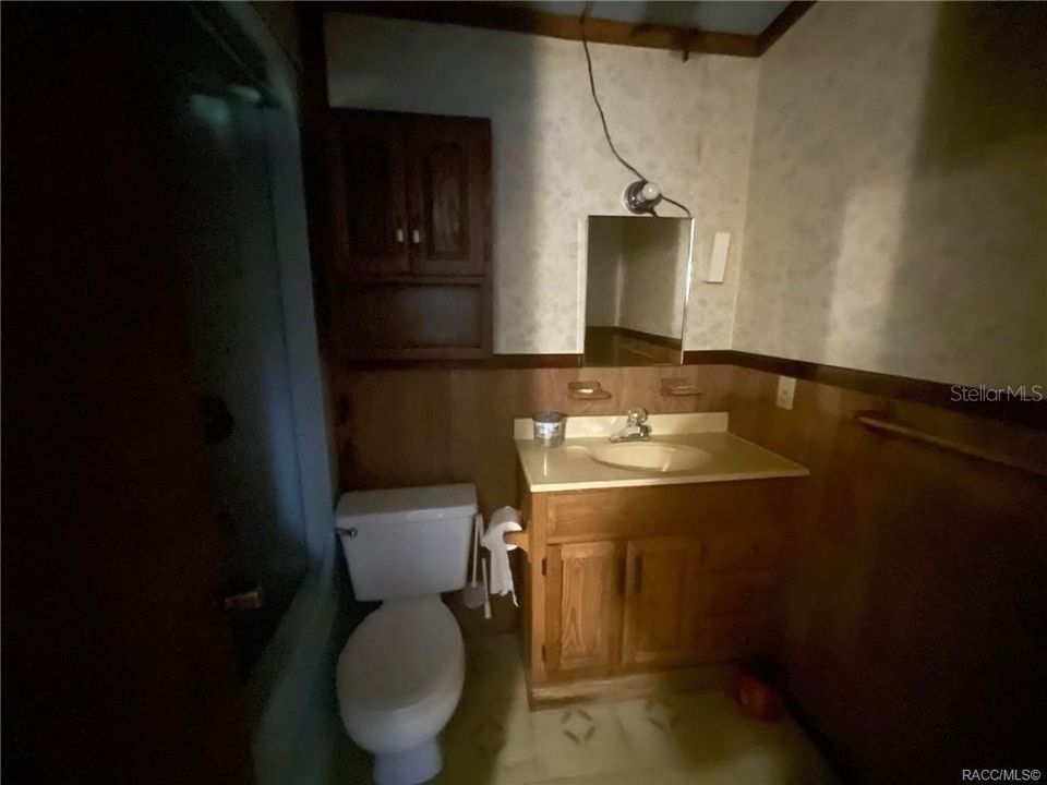 На продажу: $184,900 (4 спален, 2 ванн, 2297 Квадратных фут)