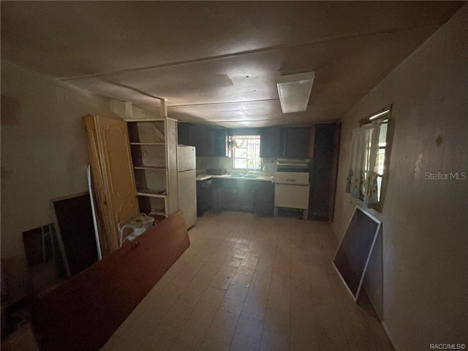 На продажу: $184,900 (4 спален, 2 ванн, 2297 Квадратных фут)