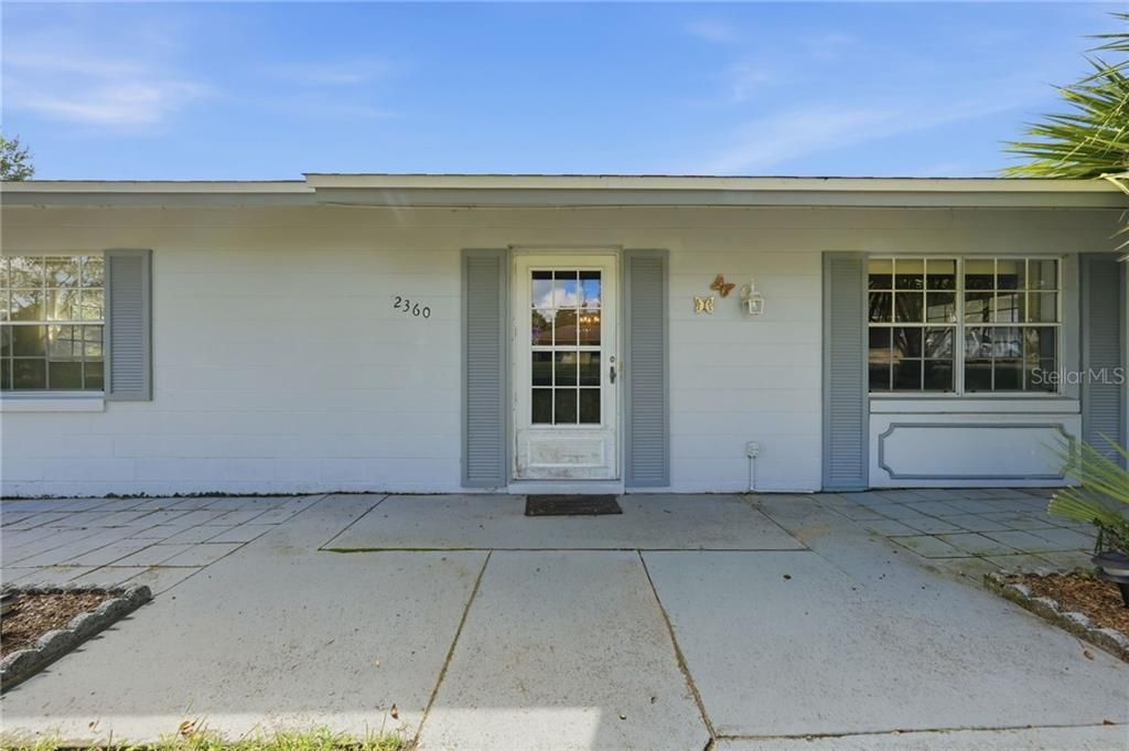 For Sale: $165,000 (2 beds, 1 baths, 943 Square Feet)