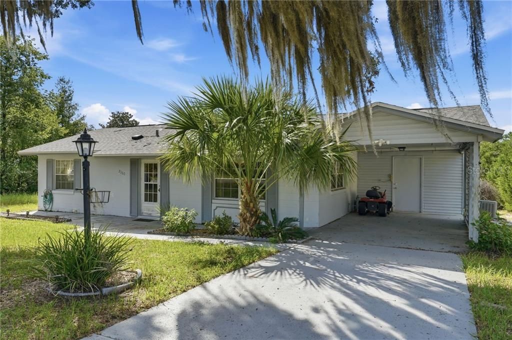 For Sale: $165,000 (2 beds, 1 baths, 943 Square Feet)