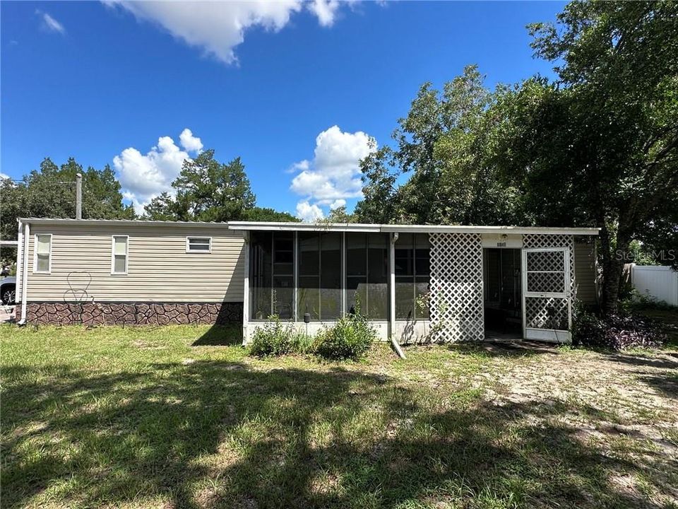 Active With Contract: $90,000 (2 beds, 1 baths, 672 Square Feet)