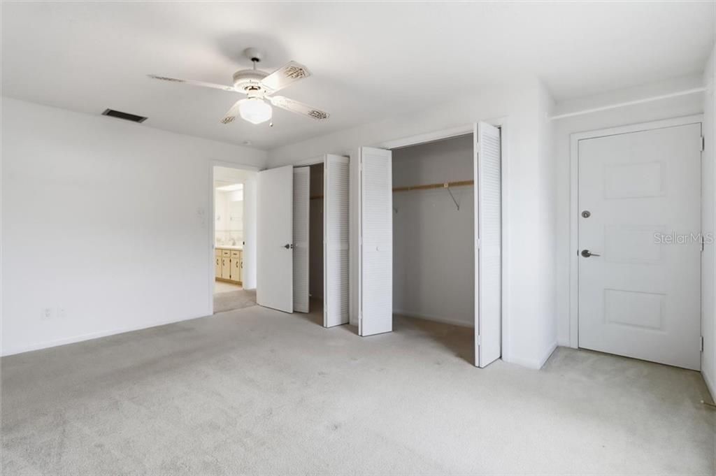 For Sale: $149,999 (2 beds, 2 baths, 1862 Square Feet)