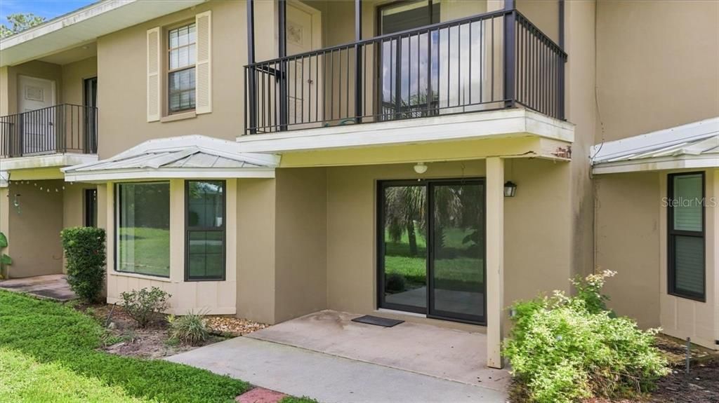 For Sale: $149,999 (2 beds, 2 baths, 1862 Square Feet)