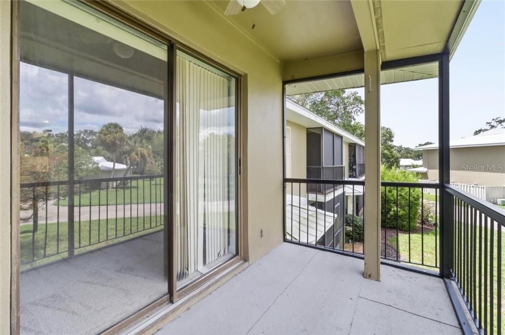 For Sale: $149,999 (2 beds, 2 baths, 1862 Square Feet)
