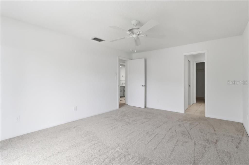 For Sale: $149,999 (2 beds, 2 baths, 1862 Square Feet)