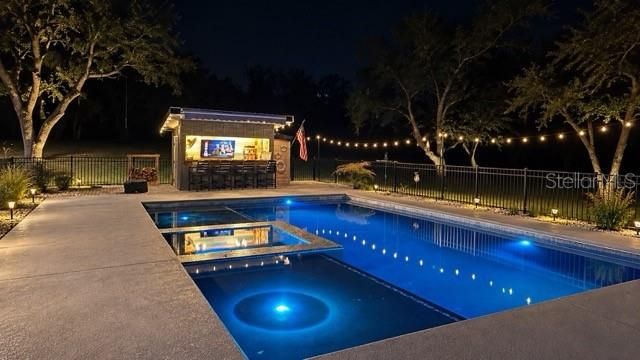 En Venta: $1,199,000 (4 camas, 3 baños, 3323 Pies cuadrados)