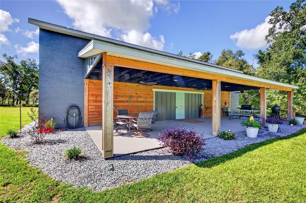 En Venta: $1,199,000 (4 camas, 3 baños, 3323 Pies cuadrados)