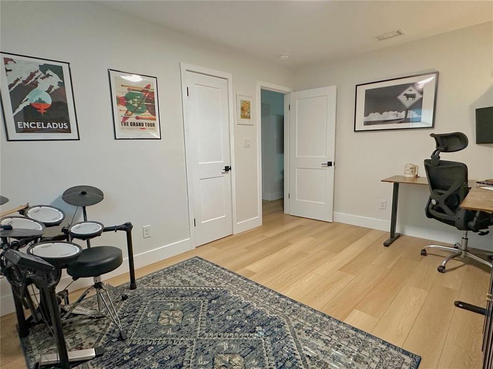 For Sale: $524,900 (3 beds, 2 baths, 1595 Square Feet)