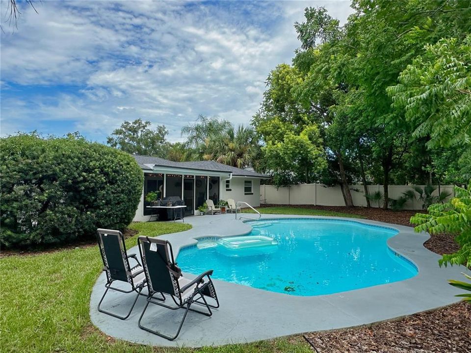For Sale: $524,900 (3 beds, 2 baths, 1595 Square Feet)