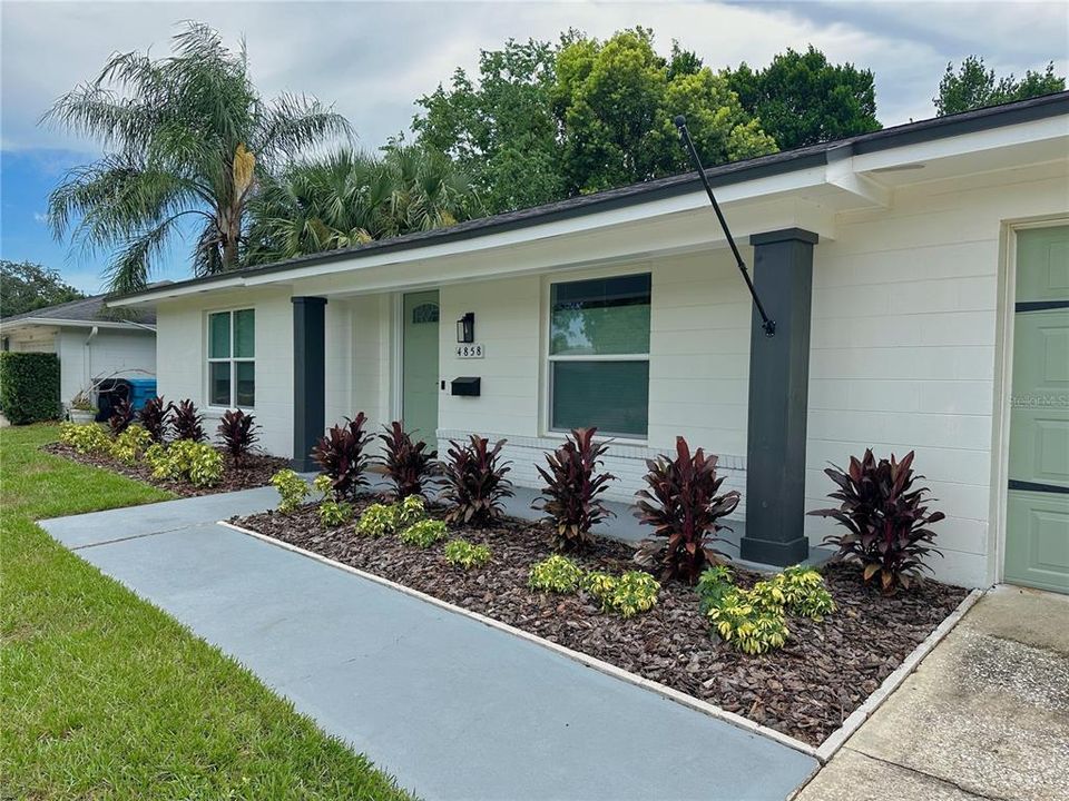 For Sale: $524,900 (3 beds, 2 baths, 1595 Square Feet)