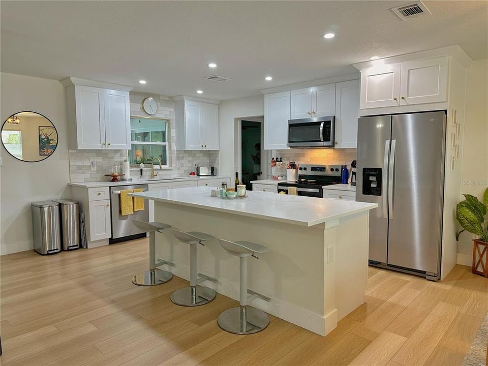 For Sale: $524,900 (3 beds, 2 baths, 1595 Square Feet)
