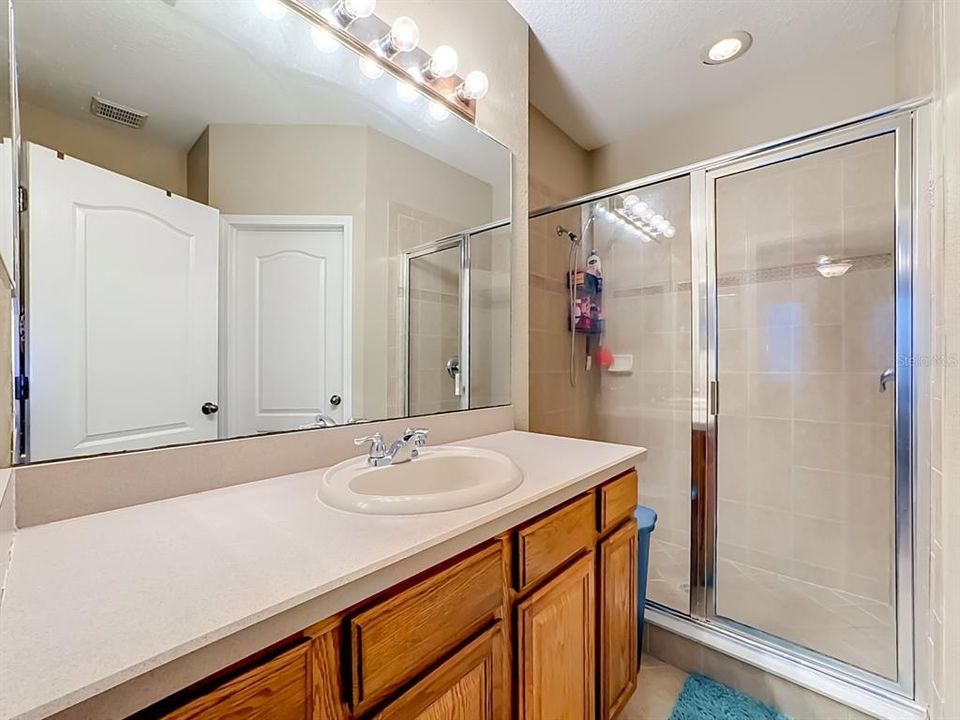 For Sale: $219,000 (2 beds, 2 baths, 1291 Square Feet)
