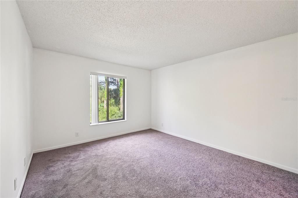 For Sale: $179,000 (2 beds, 2 baths, 1111 Square Feet)