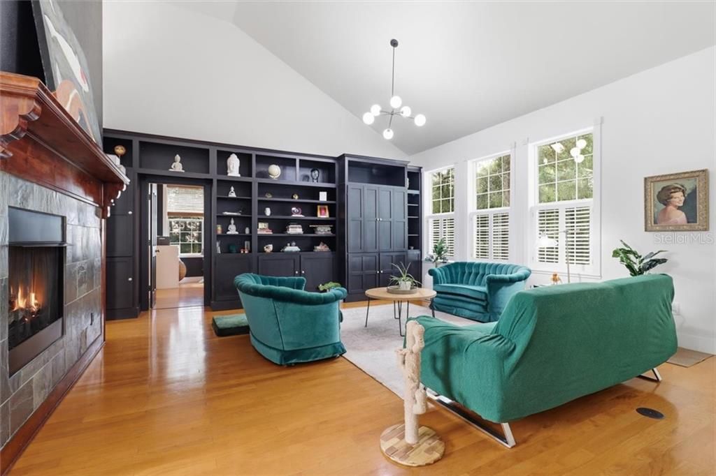 En Venta: $425,000 (3 camas, 2 baños, 1760 Pies cuadrados)
