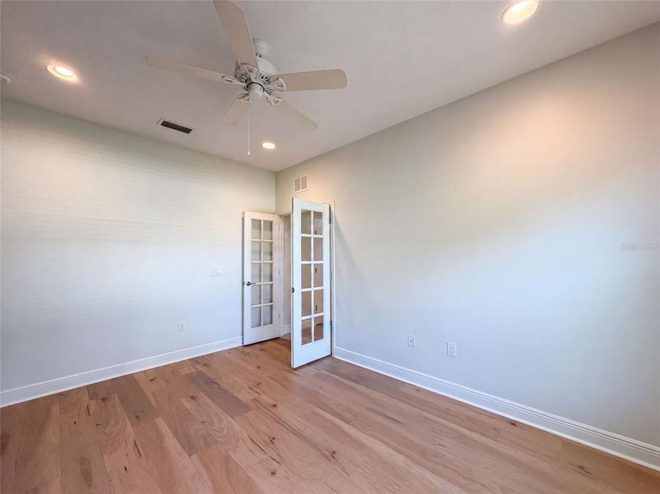 En Venta: $546,000 (3 camas, 3 baños, 3065 Pies cuadrados)