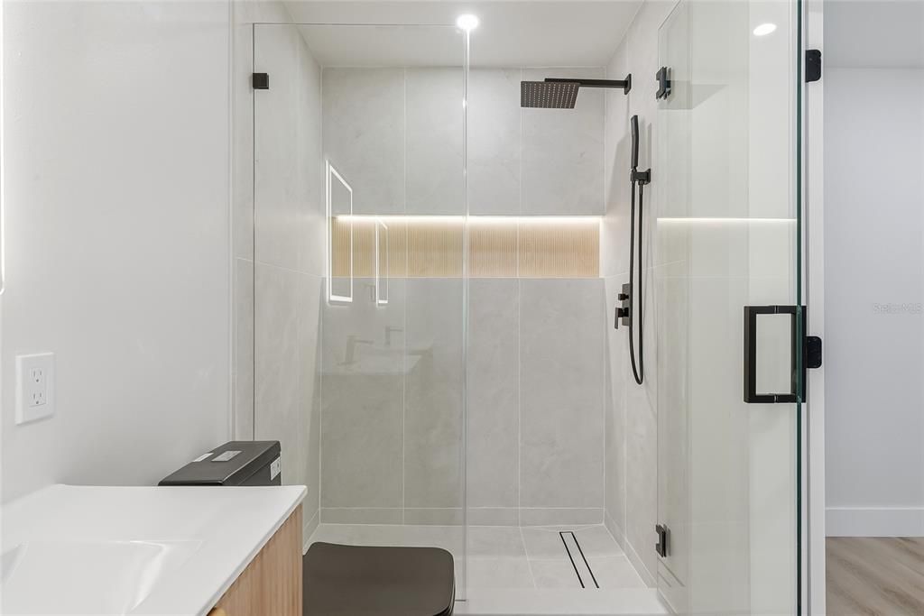 На продажу: $399,900 (3 спален, 2 ванн, 1485 Квадратных фут)