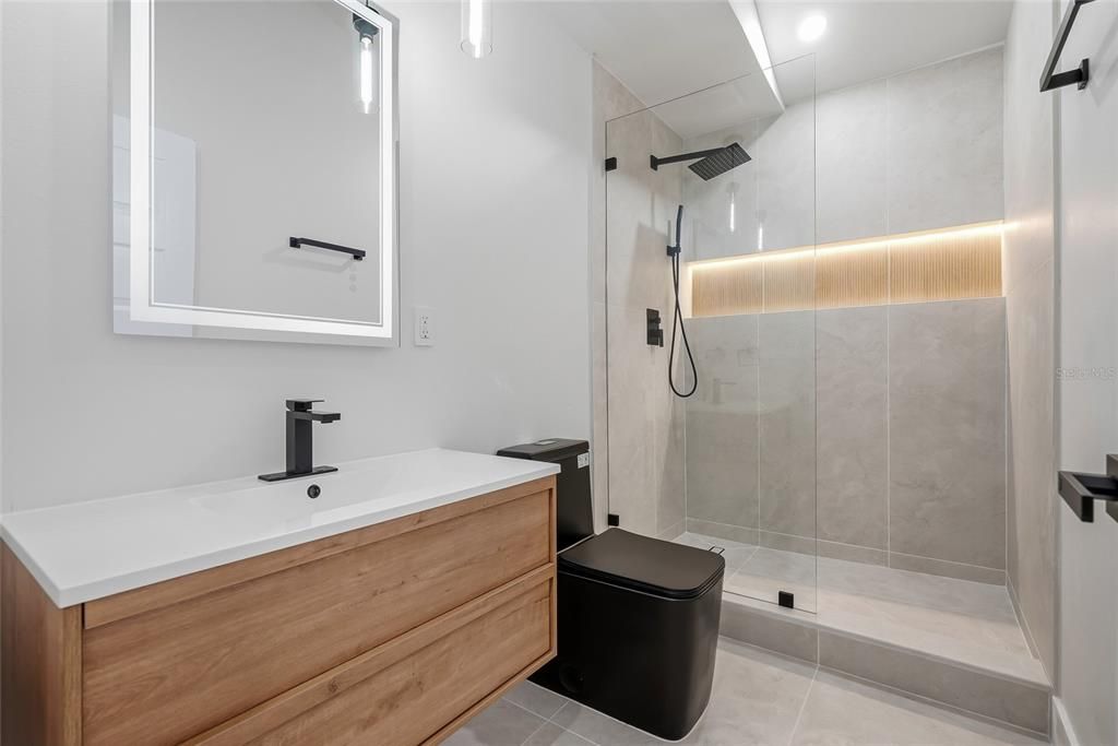 На продажу: $399,900 (3 спален, 2 ванн, 1485 Квадратных фут)
