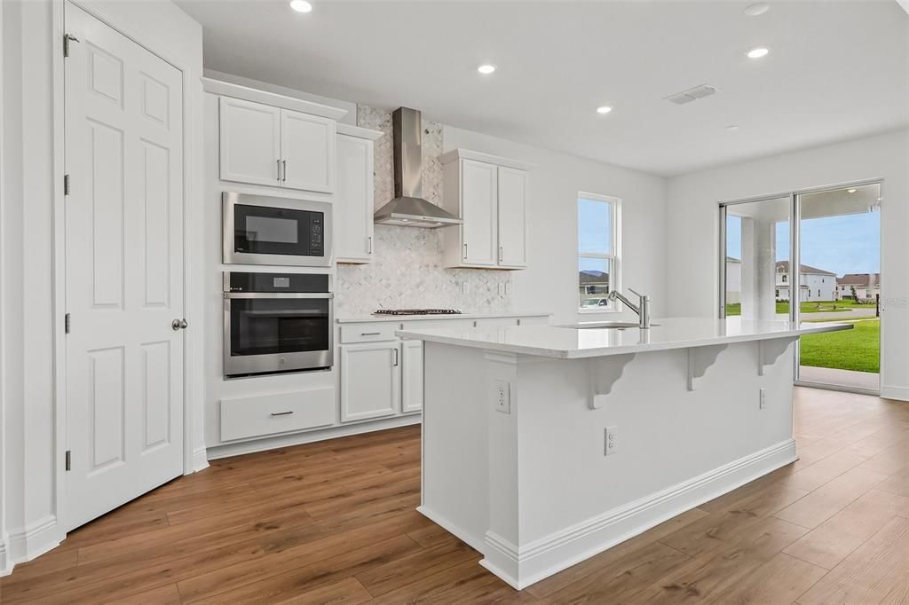 For Sale: $669,990 (5 beds, 3 baths, 3074 Square Feet)