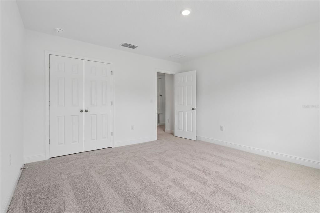 For Sale: $669,990 (5 beds, 3 baths, 3074 Square Feet)