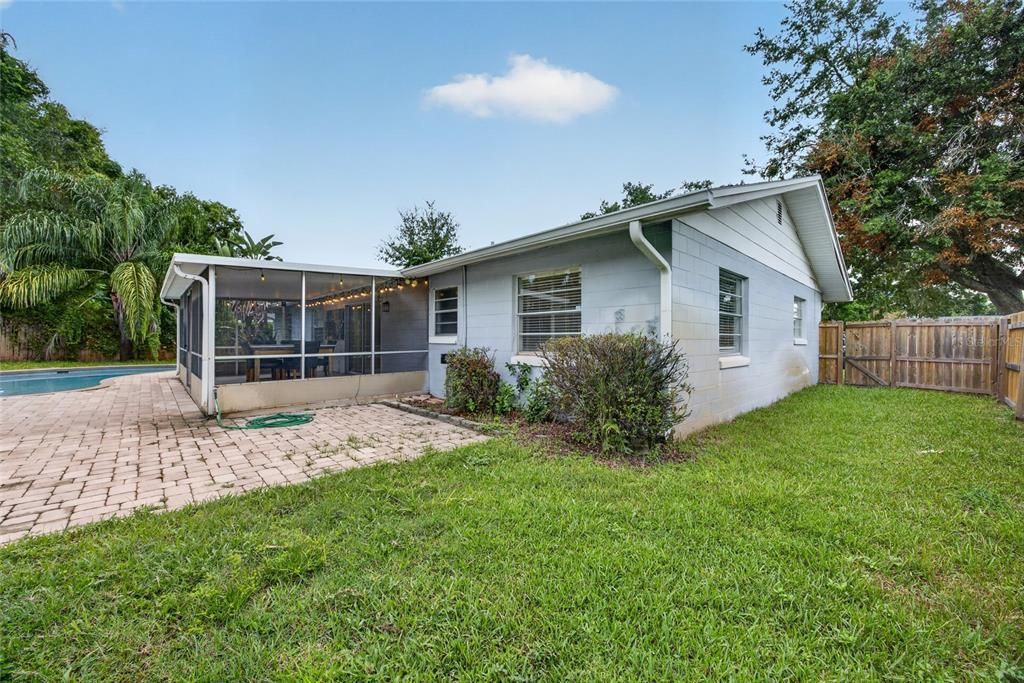 For Rent: $3,250 (4 beds, 2 baths, 2228 Square Feet)