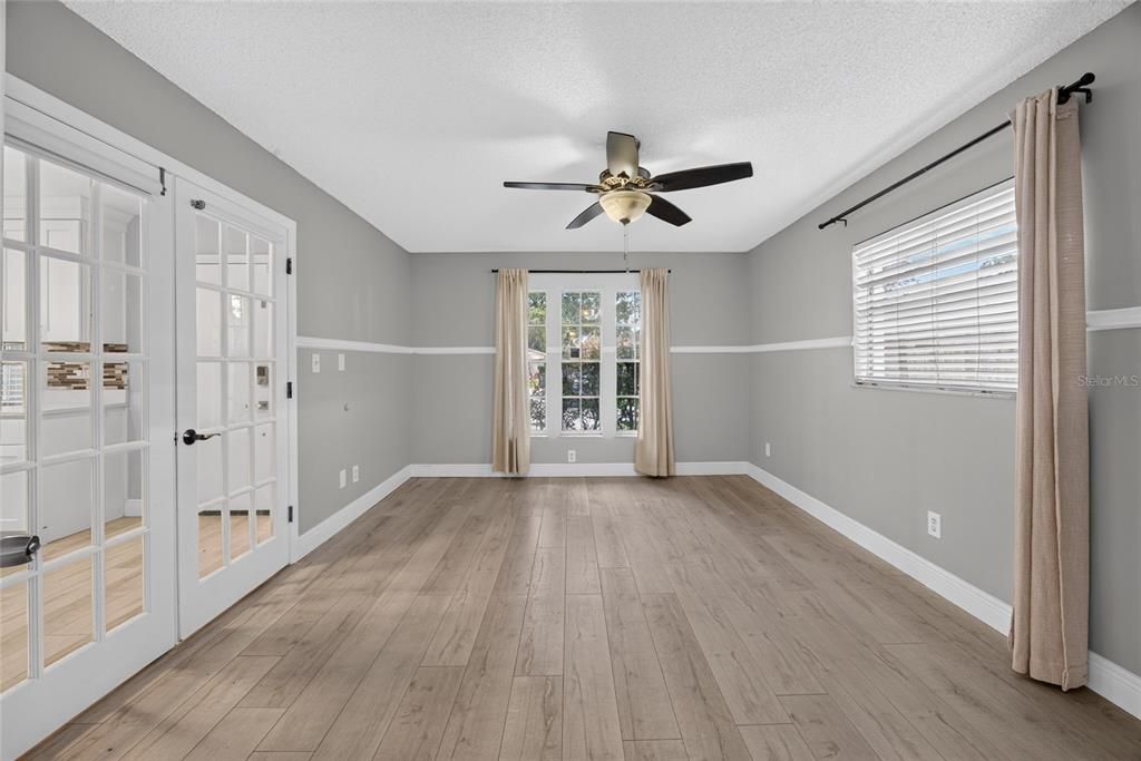 For Rent: $3,250 (4 beds, 2 baths, 2228 Square Feet)