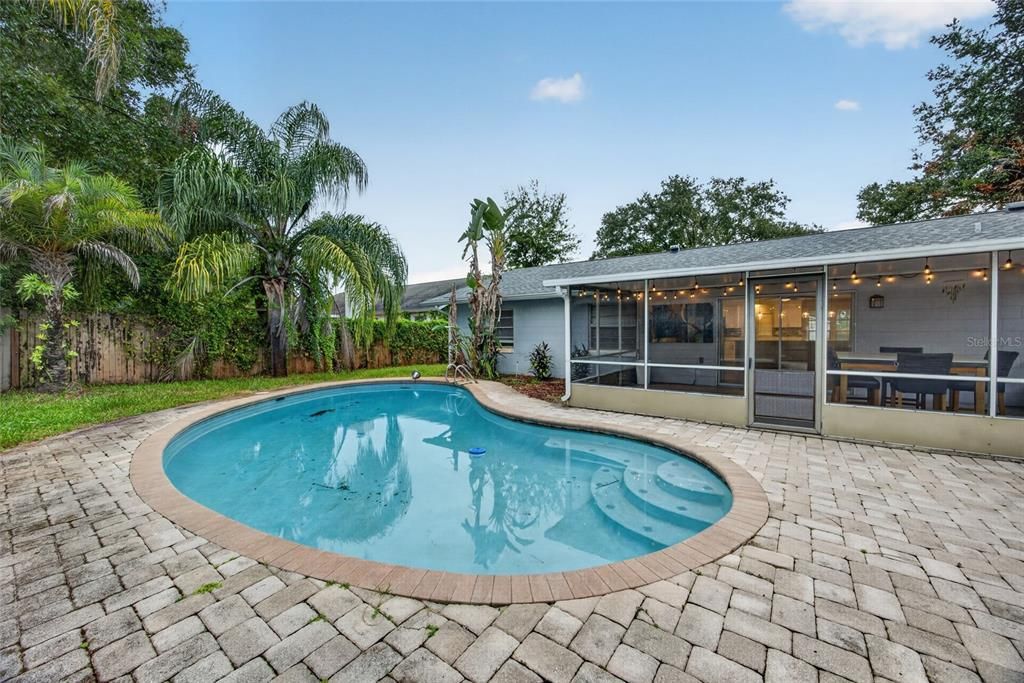 For Rent: $3,250 (4 beds, 2 baths, 2228 Square Feet)