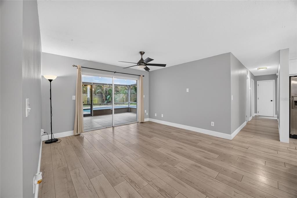 For Rent: $3,250 (4 beds, 2 baths, 2228 Square Feet)