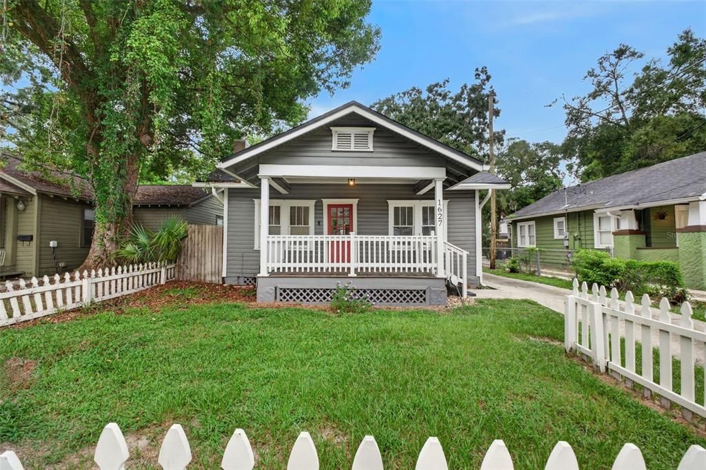 For Sale: $565,000 (4 beds, 2 baths, 1524 Square Feet)