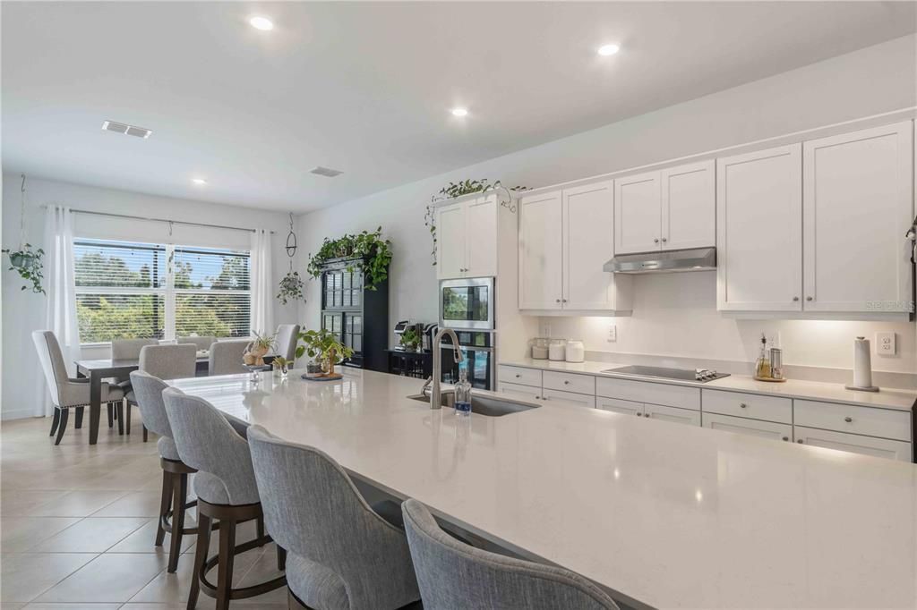 For Sale: $585,000 (3 beds, 3 baths, 2676 Square Feet)