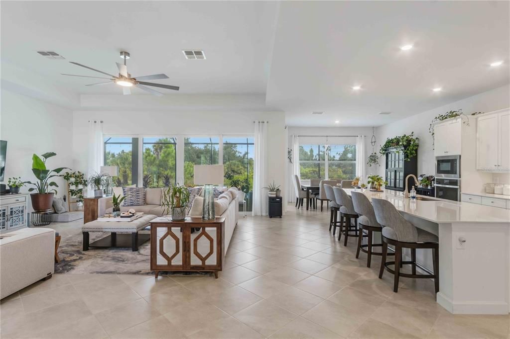 For Sale: $585,000 (3 beds, 3 baths, 2676 Square Feet)
