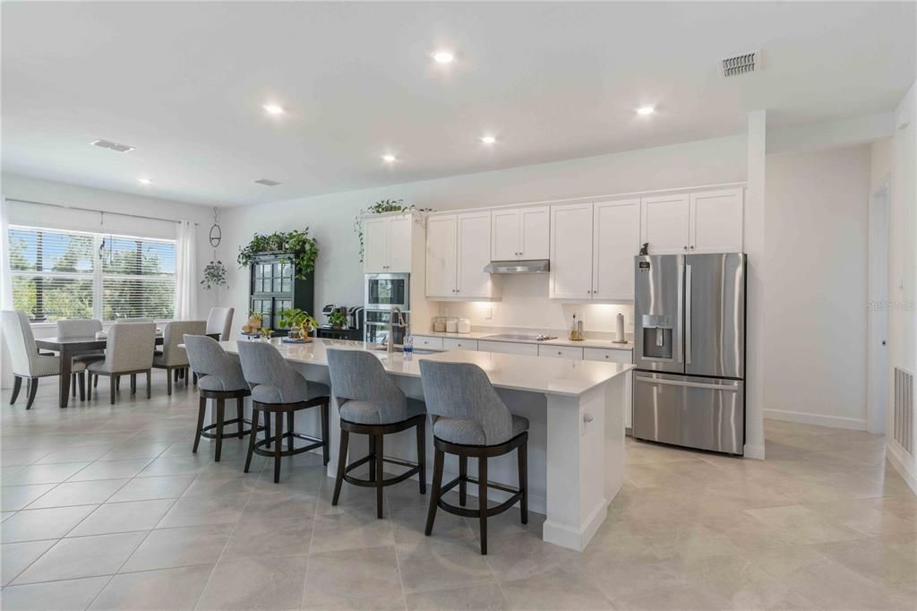 For Sale: $585,000 (3 beds, 3 baths, 2676 Square Feet)