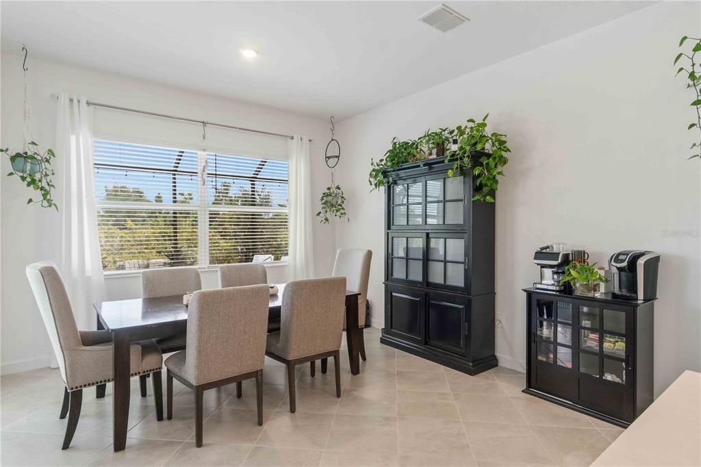 For Sale: $585,000 (3 beds, 3 baths, 2676 Square Feet)