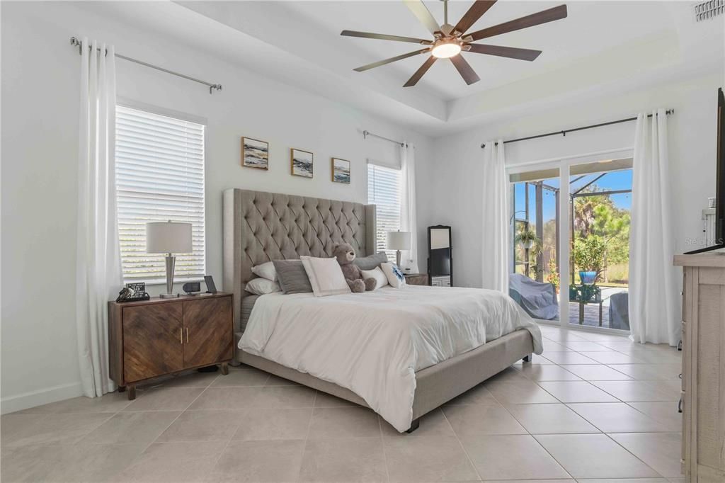 For Sale: $585,000 (3 beds, 3 baths, 2676 Square Feet)