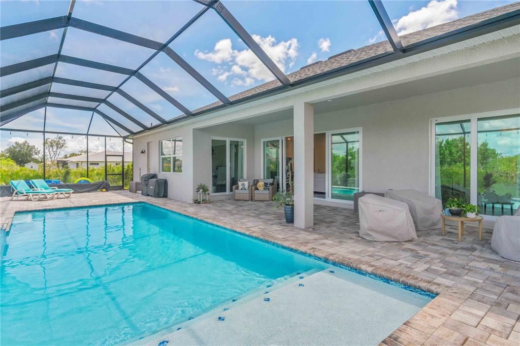 For Sale: $585,000 (3 beds, 3 baths, 2676 Square Feet)